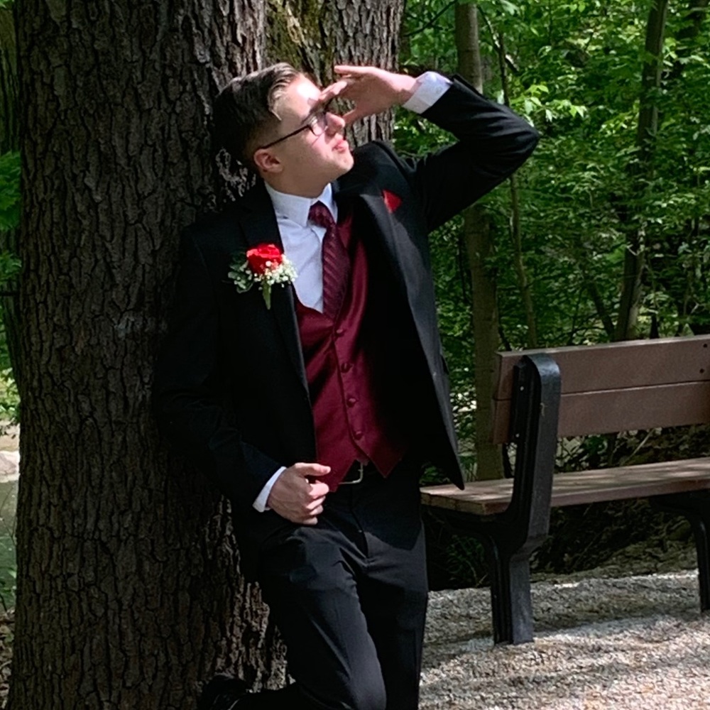 Meet your Posher, Gavin